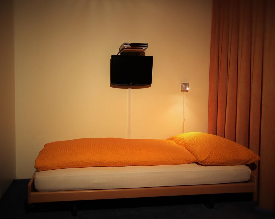 Pension Mezzaprada Arosa Habitación foto