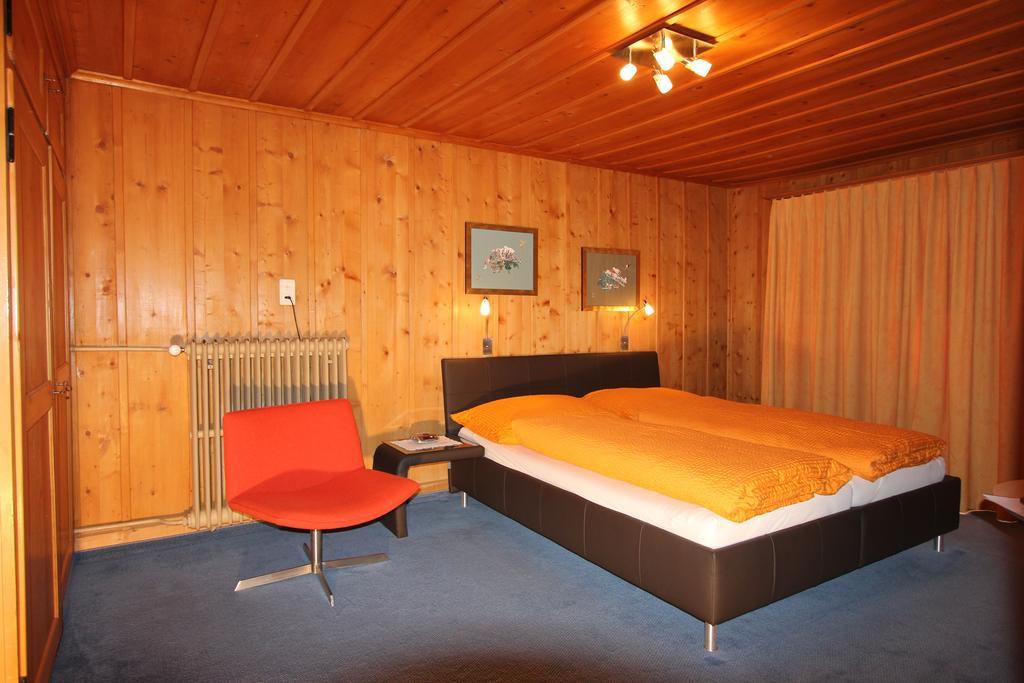 Pension Mezzaprada Arosa Habitación foto