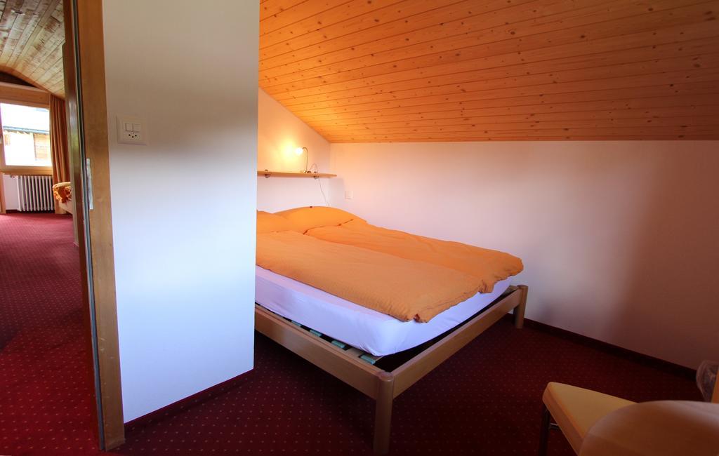 Pension Mezzaprada Arosa Habitación foto