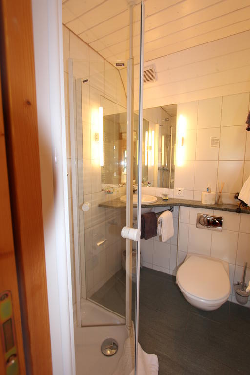 Pension Mezzaprada Arosa Habitación foto